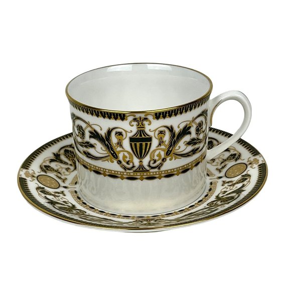 1969 Royal Worcester Windsor Fine Bone China Cup & Saucer White & Gold - Picture 1 of 11